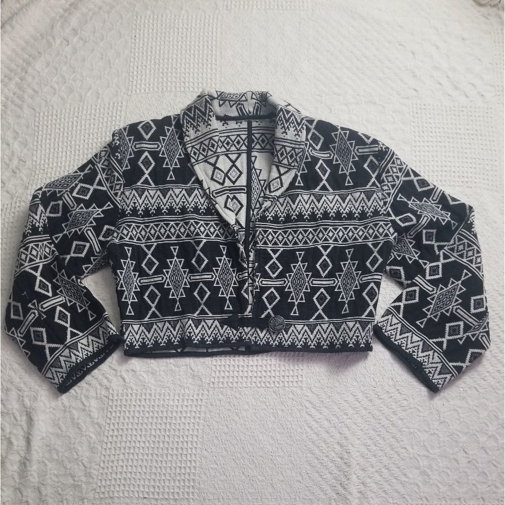 Vintage Flashback Tapestry Southwestern Aztec Cropped Black/White Blazer